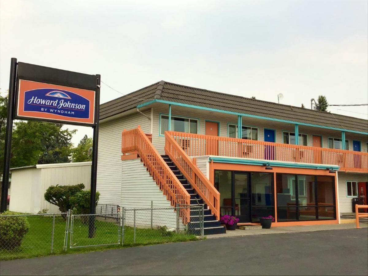 Howard Johnson By Wyndham Spokane Exterior photo